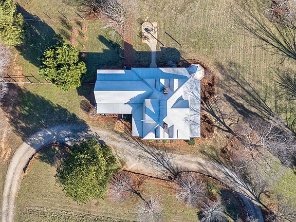 4th image of 2821 Flat Rock Rd