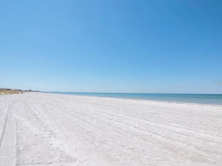 3200 Gulf Blvd #103 — Photo 44