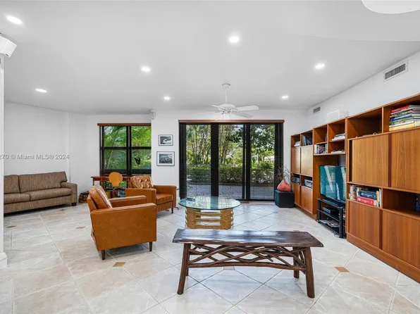 1111 Crandon Blvd APT B103, Key Biscayne, FL 33149