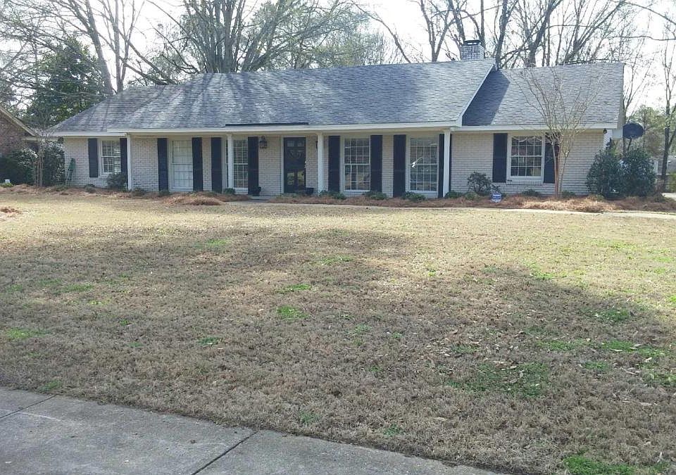 1st image of 2521 Hermitage Dr