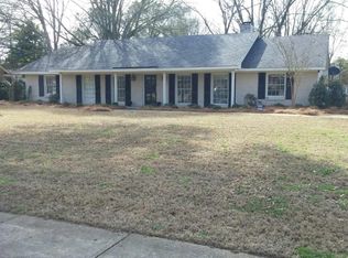 2521 Hermitage Dr, Montgomery, AL 36111