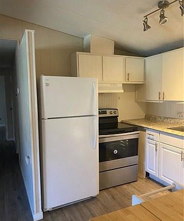 3rd image of 400 Sulphur Bank Dr Spc 32