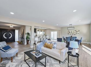 2807 Old Court Rd, Pikesville, MD 21208