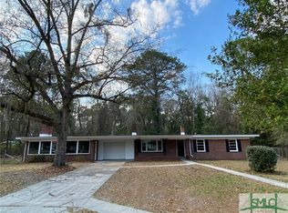 406 E 3rd St, Springfield, GA 31329