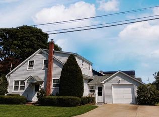 97 Central Ave, Patchogue, NY 11772