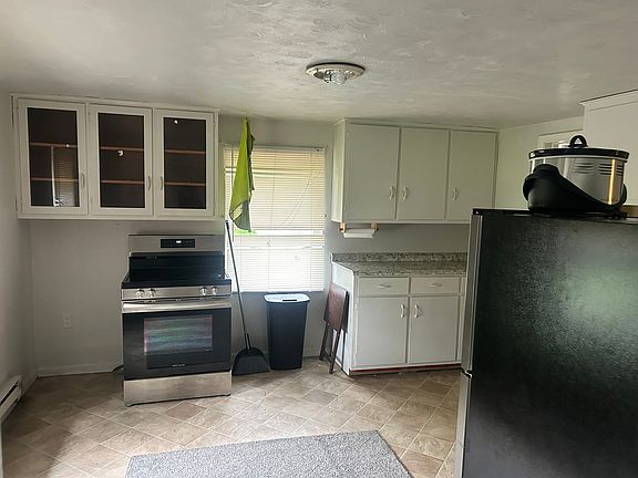 4th image of 10 N Buckles Ave #10B-1/2