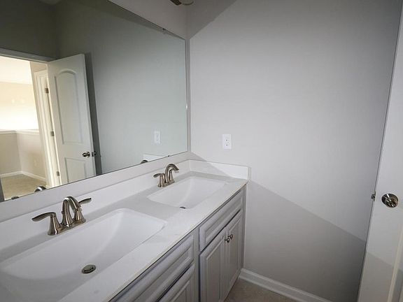 4th image of 1613 Allegheny Way
