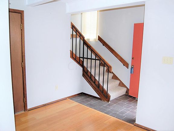 4th image of 115 W Ticonderoga Dr APT B