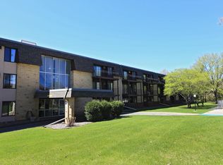 3421 Kent St APT 608, Shoreview, MN 55126
