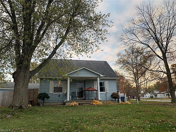 2nd image of 3863 Palm Ave