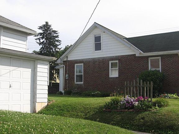2nd image of 301 Washington Ave