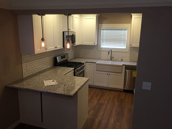 5th image of 4018 Oregon St