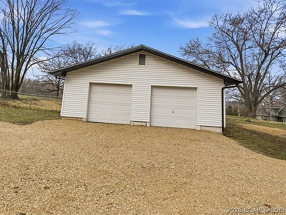 2nd image of 194 Hidden Acres Rd