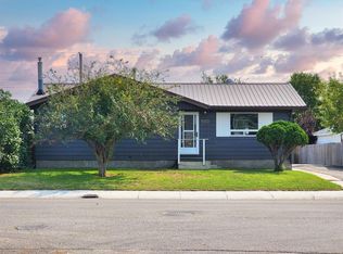 5122 5th St W, Claresholm, AB T0L 0T0
