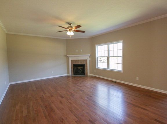 4th image of 73 Trailwood Ave