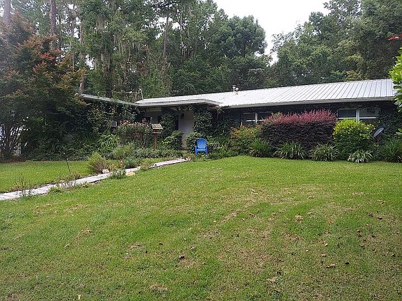 2nd image of 1402 NW 25th Ter