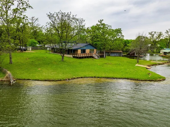 222 Saint Michaels Cir, Trinidad, TX 75163