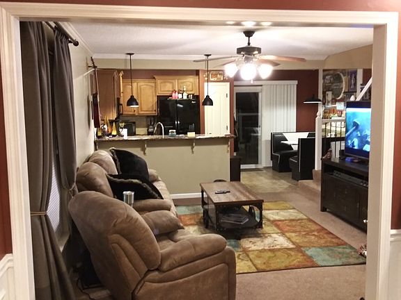 4th image of 1637 N 128th St