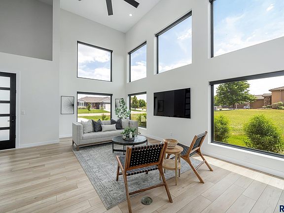 4th image of 7717 S Tuscan Club Cir