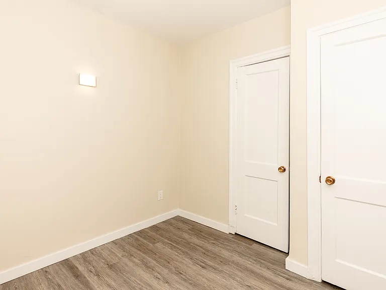 331 Marion St #2 — Photo 17