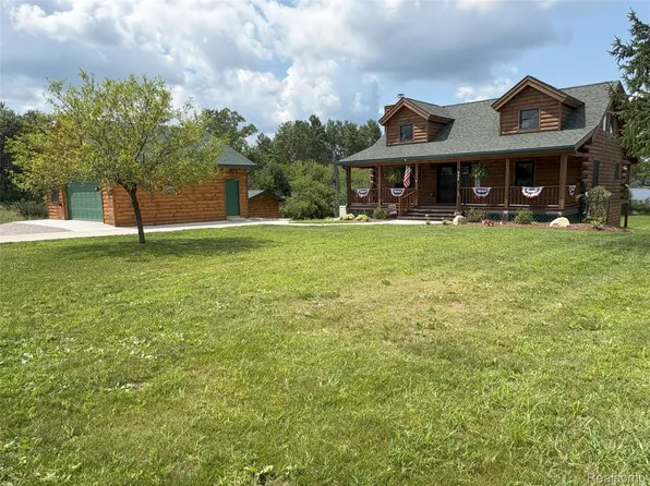 103 Arbutus Dr, Cadillac, MI 49601