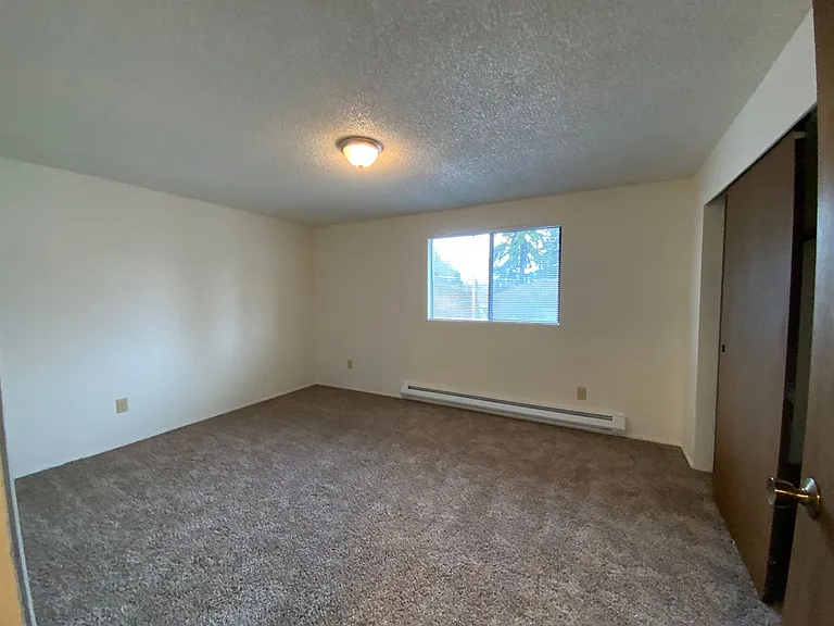 5913 Glenwood Ave #B — Photo 10
