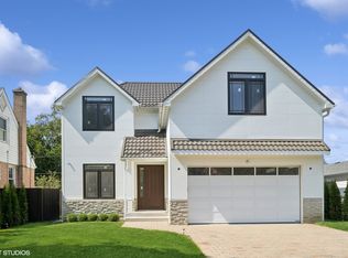 124 Lincoln St, Glenview, IL 60025