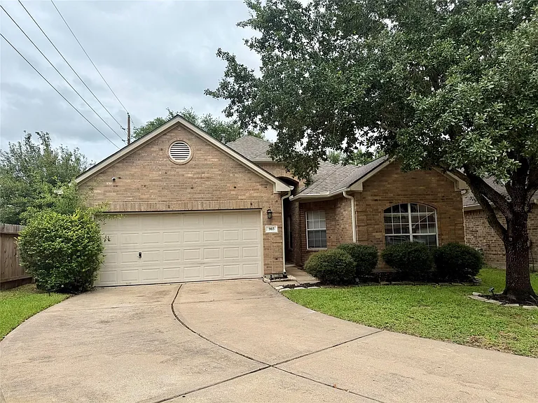 903 Cascade Rdg — Photo 2