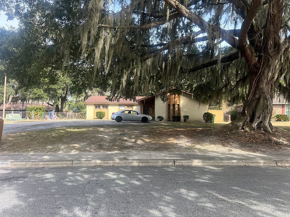 1st image of 10808 Leeds Gate Rd