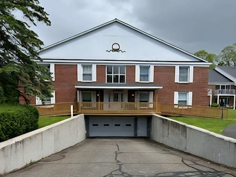 Colony Park Apartments — Photo 3