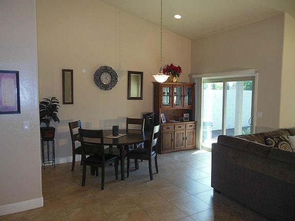 4th image of 2201 N Sallee Ct