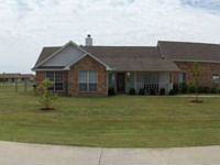 1st image of 102 Sleepy Hollow Dr