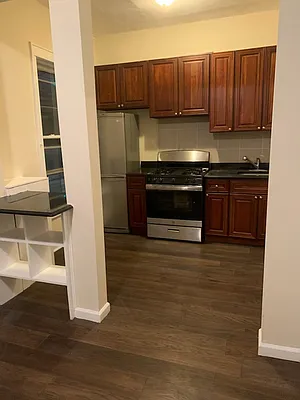 Rented by Bouklis Group | media 5