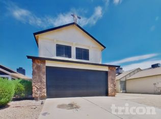 6340 W Mercer Ln, Glendale, AZ 85304