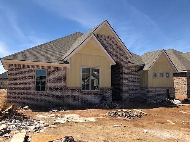 1st image of 614 Calvin Dr