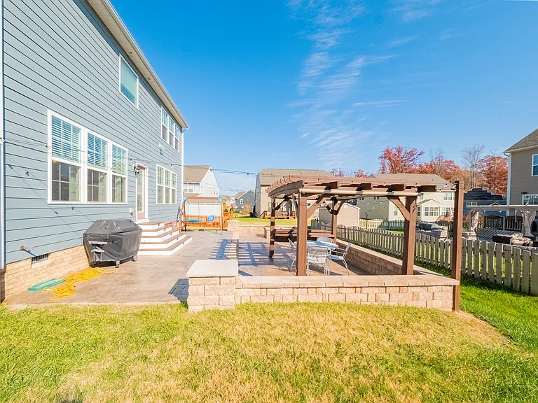 10878 Holman Ridge Rd — Photo 9