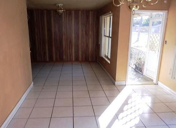 5th image of 4003 Edgewood Ave