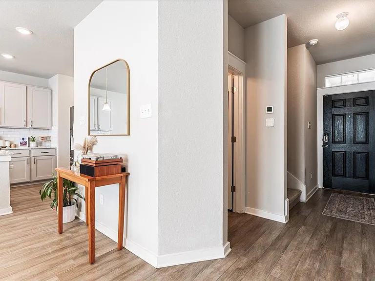 17103B Crane Fly Dr — Photo 3