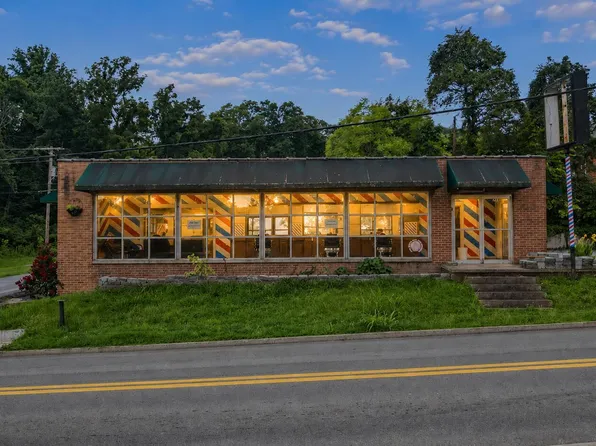 204 E McKee St, Greeneville, TN 37743