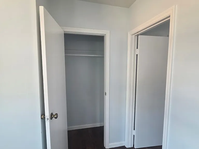 389 Avenue E #3 — Photo 13