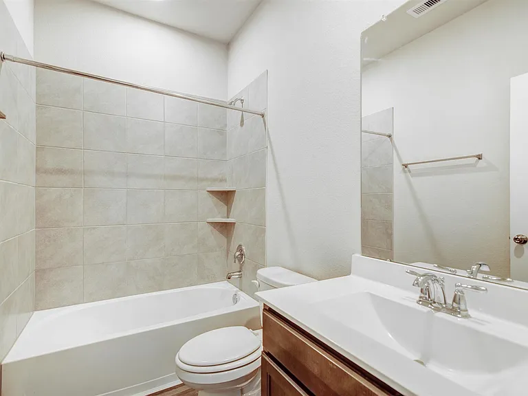 9304 Colonial Bent Ct — Photo 19