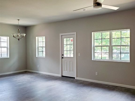 4th image of 207 Bonnie Ln