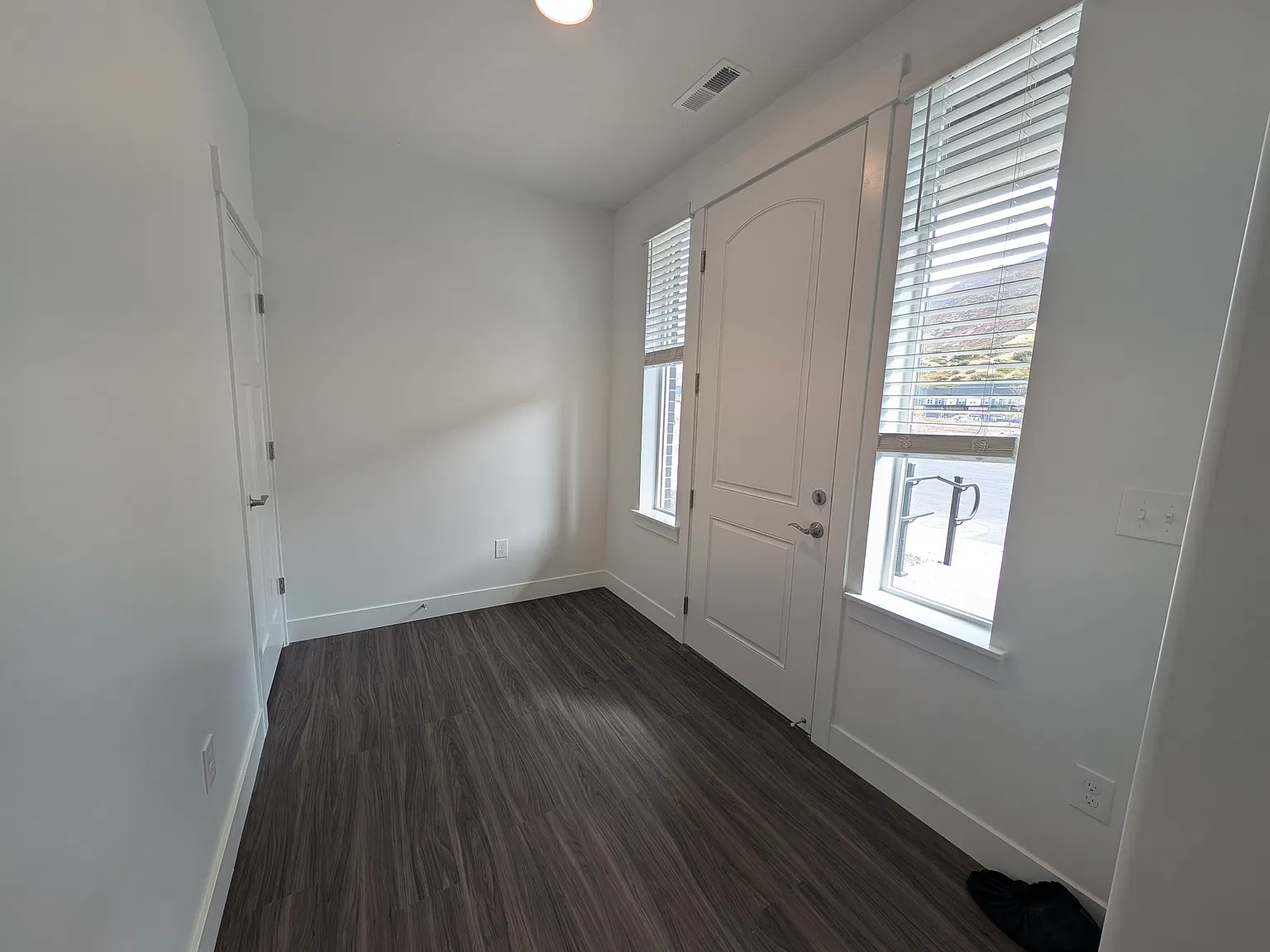 4688 S 710 W — Photo 3