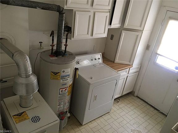 2nd image of 1319 Washington Blvd