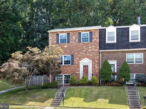 31 Oak Shadows Ct, Catonsville, MD 21228