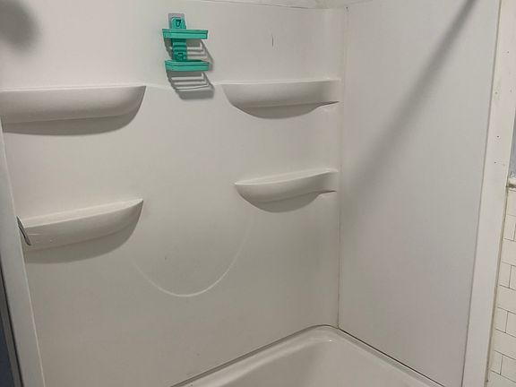 4th image of 662-664 Western Ave #2