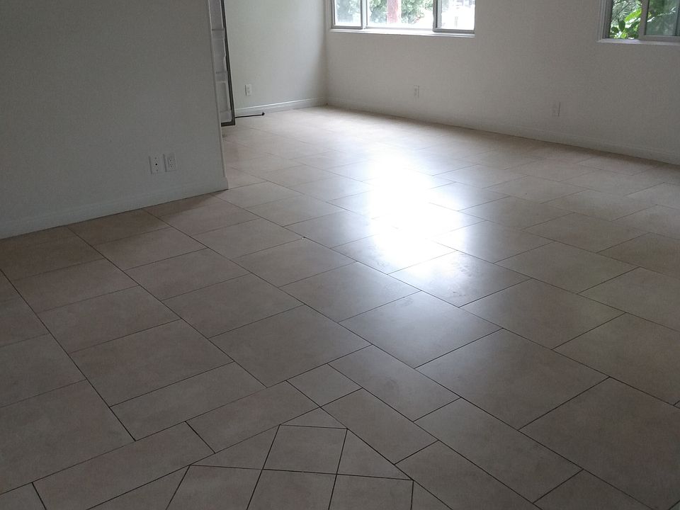 1st image of 201 Paloma Ave