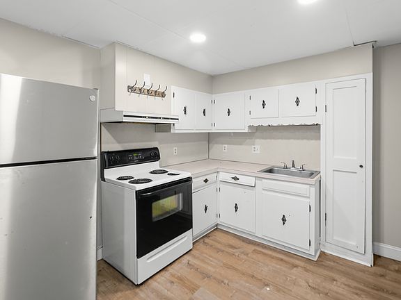2nd image of 5 Centennial St APT 2A