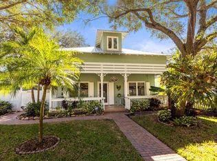 637 Scotland St, Dunedin, FL 34698