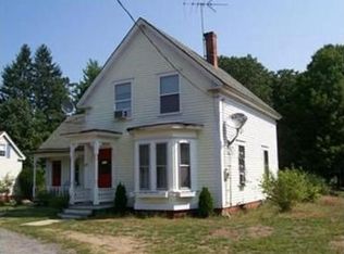 69 Mill St, Pepperell, MA 01463